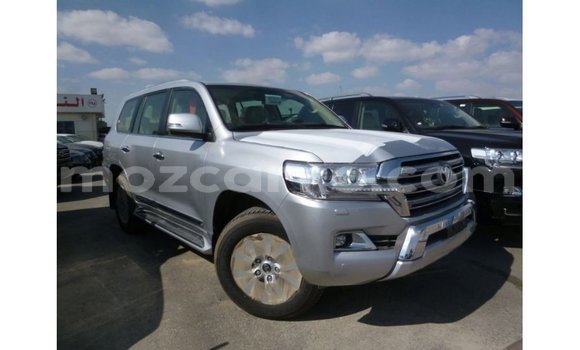 Tenga Imported Toyota Land Cruiser Zvimwe Mota in Import - Dubai in Cabo Delgado Tenga Imported Toyota Land Cruiser Zvimwe Mota in Import - Dubai in Cabo Delgado