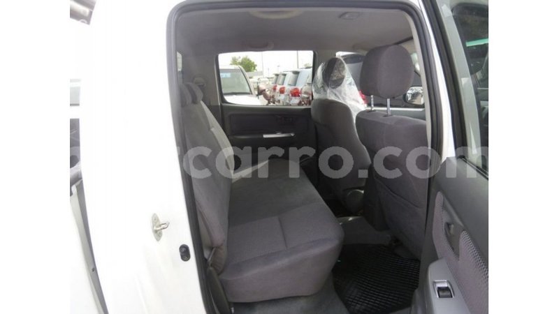 Big with watermark toyota hilux cabo delgado import dubai 7033