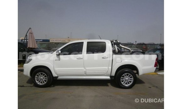 Buy Import Toyota Hilux White Car in Import - Dubai in Cabo Delgado Buy Import Toyota Hilux White Car in Import - Dubai in Cabo Delgado