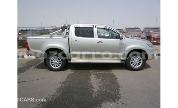 Nunua Imported Toyota Hilux Nyingine Gari ndani ya Import - Dubai nchini Cabo Delgado Nunua Imported Toyota Hilux Nyingine Gari ndani ya Import - Dubai nchini Cabo Delgado