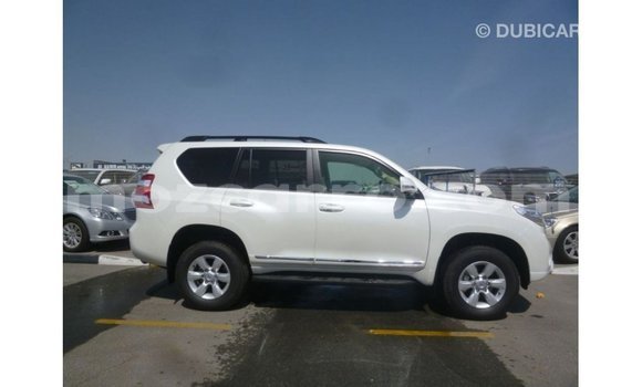 Nunua Imported Toyota Prado Nyeupe Gari ndani ya Import - Dubai nchini Cabo Delgado Nunua Imported Toyota Prado Nyeupe Gari ndani ya Import - Dubai nchini Cabo Delgado