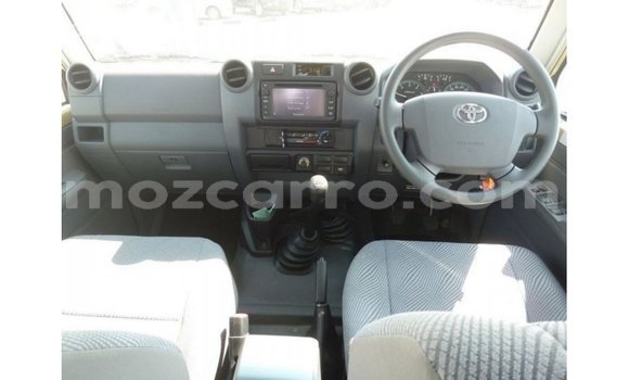 Nunua Imported Toyota Land Cruiser Beige Gari ndani ya Import - Dubai nchini Cabo Delgado Nunua Imported Toyota Land Cruiser Beige Gari ndani ya Import - Dubai nchini Cabo Delgado