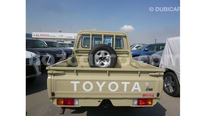 Big with watermark toyota land cruiser cabo delgado import dubai 7049