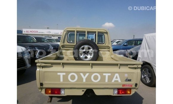 Nunua Imported Toyota Land Cruiser Beige Gari ndani ya Import - Dubai nchini Cabo Delgado Nunua Imported Toyota Land Cruiser Beige Gari ndani ya Import - Dubai nchini Cabo Delgado