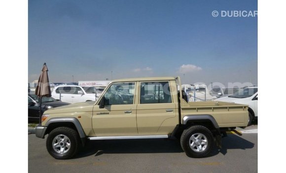Nunua Imported Toyota Land Cruiser Beige Gari ndani ya Import - Dubai nchini Cabo Delgado Nunua Imported Toyota Land Cruiser Beige Gari ndani ya Import - Dubai nchini Cabo Delgado