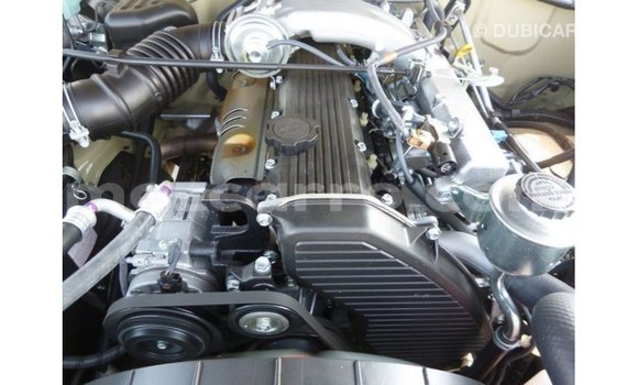 Nunua Imported Toyota Land Cruiser Beige Gari ndani ya Import - Dubai nchini Cabo Delgado Nunua Imported Toyota Land Cruiser Beige Gari ndani ya Import - Dubai nchini Cabo Delgado