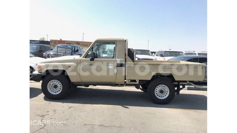 Big with watermark toyota land cruiser cabo delgado import dubai 7052