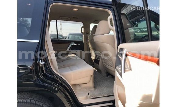 Nunua Imported Toyota Land Cruiser Nyeusi Gari ndani ya Import - Dubai nchini Cabo Delgado Nunua Imported Toyota Land Cruiser Nyeusi Gari ndani ya Import - Dubai nchini Cabo Delgado