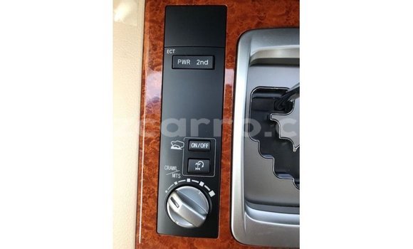 Nunua Imported Toyota Land Cruiser Nyeusi Gari ndani ya Import - Dubai nchini Cabo Delgado Nunua Imported Toyota Land Cruiser Nyeusi Gari ndani ya Import - Dubai nchini Cabo Delgado