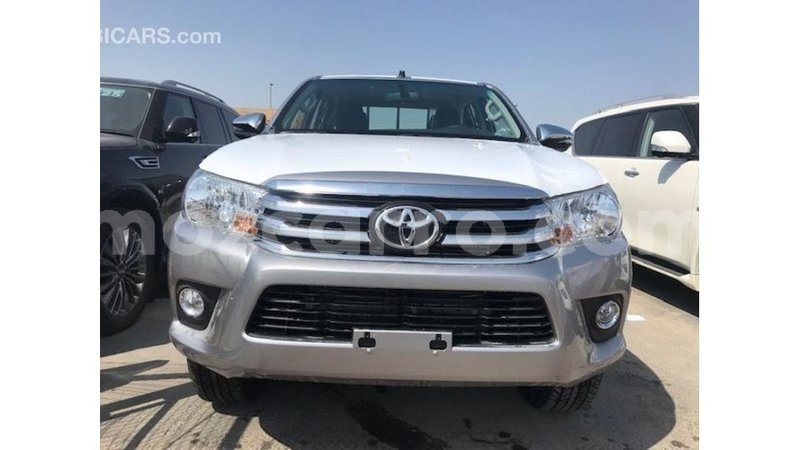 Big with watermark toyota hilux cabo delgado import dubai 7055
