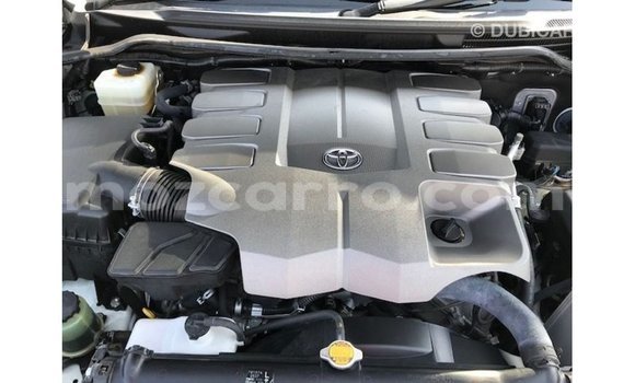Tenga Imported Toyota Land Cruiser Chena Mota in Import - Dubai in Cabo Delgado Tenga Imported Toyota Land Cruiser Chena Mota in Import - Dubai in Cabo Delgado