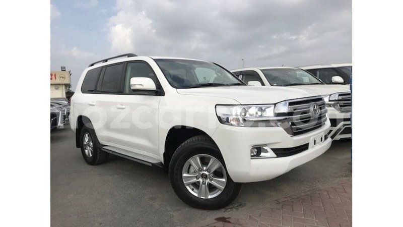 Big with watermark toyota land cruiser cabo delgado import dubai 7059