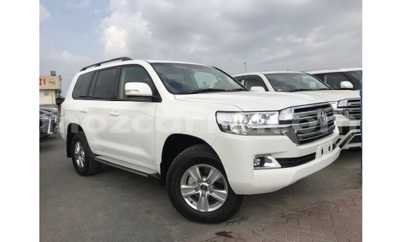 Buy Import Toyota Land Cruiser White Car in Import - Dubai in Cabo Delgado Buy Import Toyota Land Cruiser White Car in Import - Dubai in Cabo Delgado
