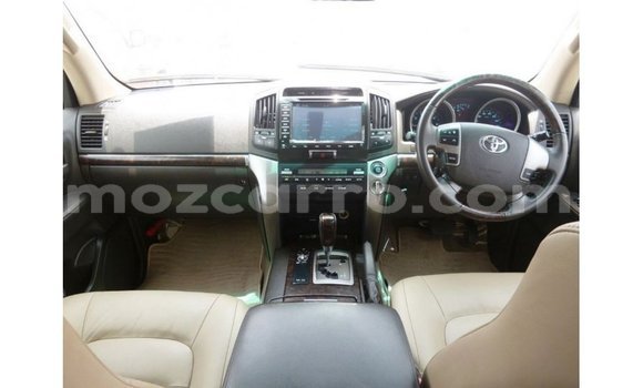 Buy Import Toyota Land Cruiser White Car in Import - Dubai in Cabo Delgado Buy Import Toyota Land Cruiser White Car in Import - Dubai in Cabo Delgado