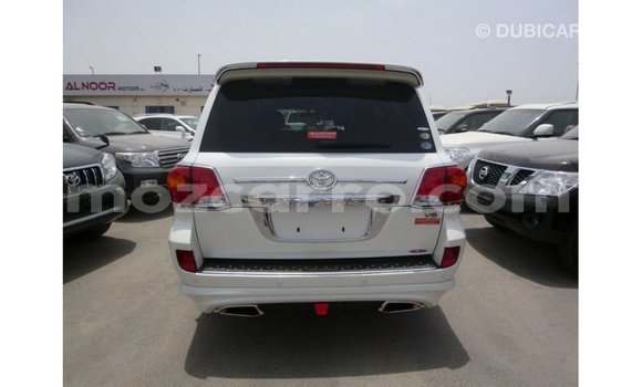 Buy Import Toyota Land Cruiser White Car in Import - Dubai in Cabo Delgado Buy Import Toyota Land Cruiser White Car in Import - Dubai in Cabo Delgado