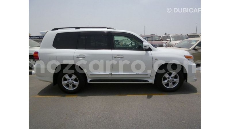 Big with watermark toyota land cruiser cabo delgado import dubai 7063