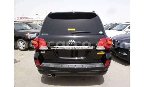 Comprar Importar Toyota Land Cruiser Preto Carro em Import - Dubai em Cabo Delgado Comprar Importar Toyota Land Cruiser Preto Carro em Import - Dubai em Cabo Delgado