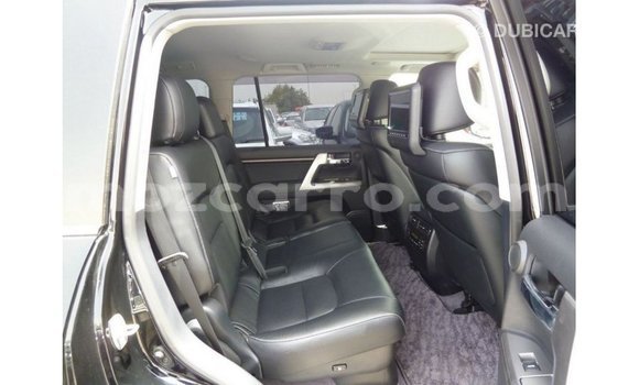 Comprar Importar Toyota Land Cruiser Preto Carro em Import - Dubai em Cabo Delgado Comprar Importar Toyota Land Cruiser Preto Carro em Import - Dubai em Cabo Delgado