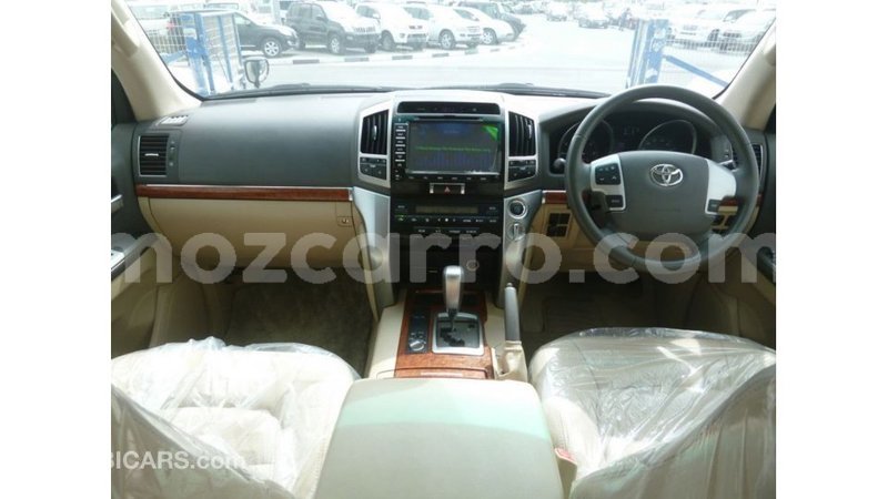 Big with watermark toyota land cruiser cabo delgado import dubai 7066