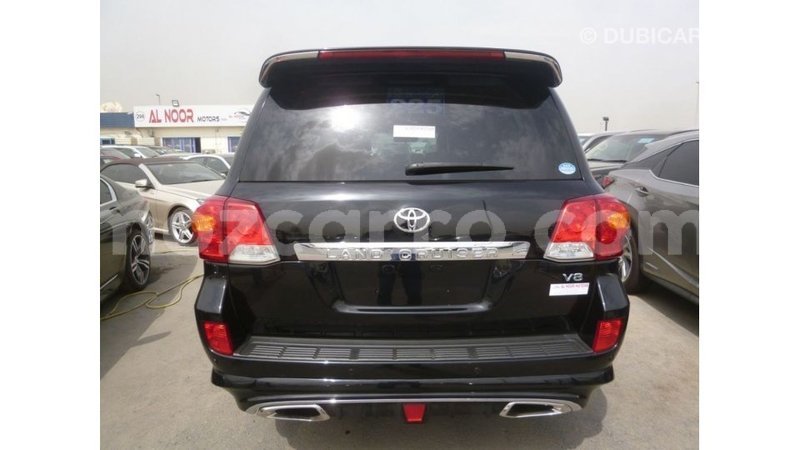 Big with watermark toyota land cruiser cabo delgado import dubai 7066