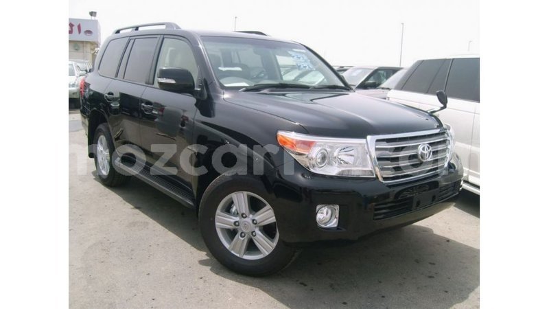 Big with watermark toyota land cruiser cabo delgado import dubai 7067