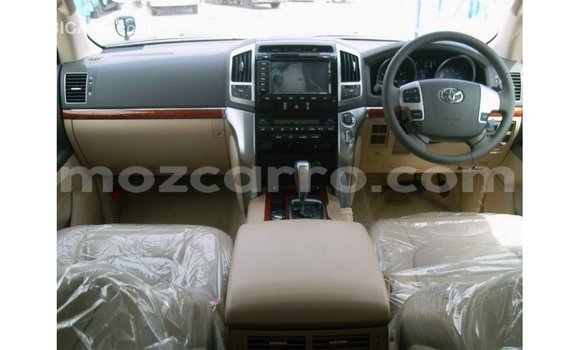 Tenga Imported Toyota Land Cruiser Nhema Mota in Import - Dubai in Cabo Delgado Tenga Imported Toyota Land Cruiser Nhema Mota in Import - Dubai in Cabo Delgado