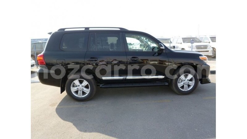 Big with watermark toyota land cruiser cabo delgado import dubai 7069