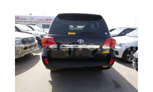 Nunua Imported Toyota Land Cruiser Nyeusi Gari ndani ya Import - Dubai nchini Cabo Delgado Nunua Imported Toyota Land Cruiser Nyeusi Gari ndani ya Import - Dubai nchini Cabo Delgado