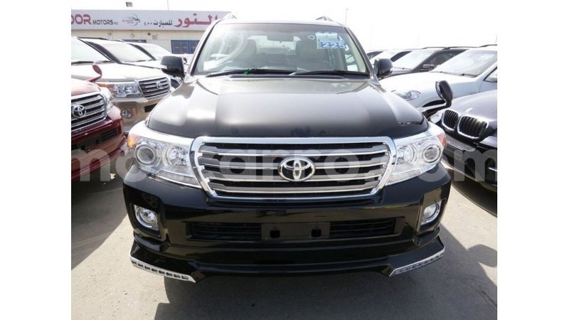 Big with watermark toyota land cruiser cabo delgado import dubai 7070