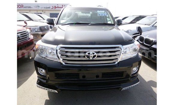 Nunua Imported Toyota Land Cruiser Nyeusi Gari ndani ya Import - Dubai nchini Cabo Delgado Nunua Imported Toyota Land Cruiser Nyeusi Gari ndani ya Import - Dubai nchini Cabo Delgado