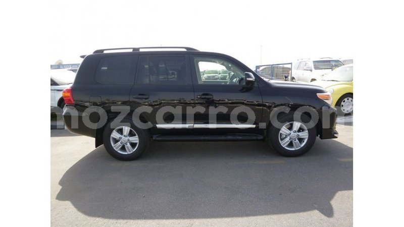 Big with watermark toyota land cruiser cabo delgado import dubai 7070