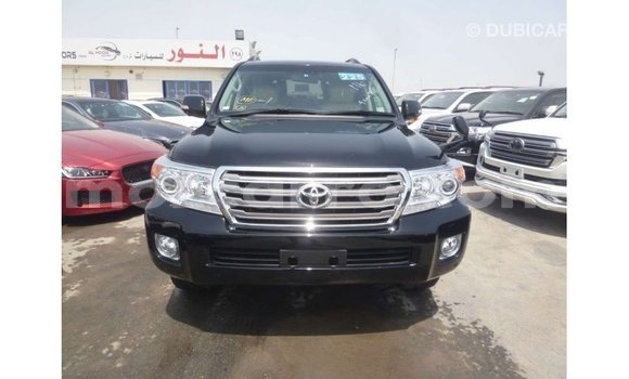 Nunua Imported Toyota Land Cruiser Nyeusi Gari ndani ya Import - Dubai nchini Cabo Delgado Nunua Imported Toyota Land Cruiser Nyeusi Gari ndani ya Import - Dubai nchini Cabo Delgado