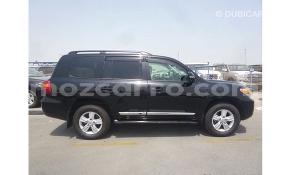 Nunua Imported Toyota Land Cruiser Nyeusi Gari ndani ya Import - Dubai nchini Cabo Delgado Nunua Imported Toyota Land Cruiser Nyeusi Gari ndani ya Import - Dubai nchini Cabo Delgado