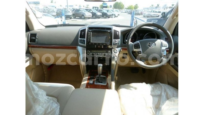 Big with watermark toyota land cruiser cabo delgado import dubai 7072