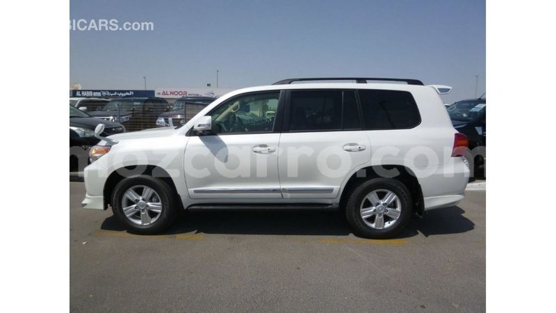 Big with watermark toyota land cruiser cabo delgado import dubai 7074