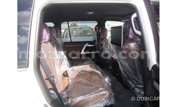 Buy Import Toyota Land Cruiser White Car in Import - Dubai in Cabo Delgado Buy Import Toyota Land Cruiser White Car in Import - Dubai in Cabo Delgado