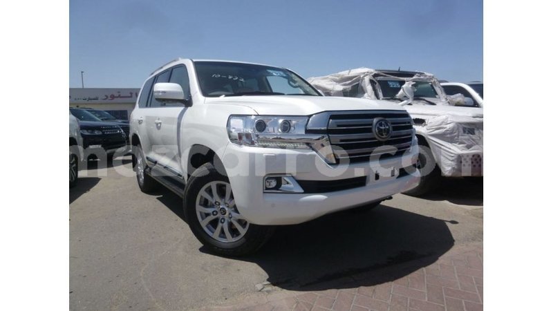 Big with watermark toyota land cruiser cabo delgado import dubai 7081