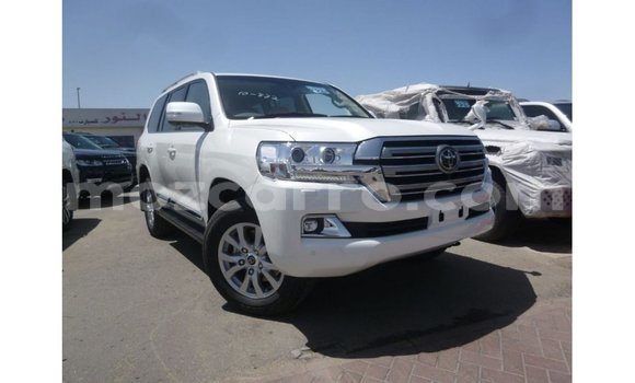 Nunua Imported Toyota Land Cruiser Nyeupe Gari ndani ya Import - Dubai nchini Cabo Delgado Nunua Imported Toyota Land Cruiser Nyeupe Gari ndani ya Import - Dubai nchini Cabo Delgado