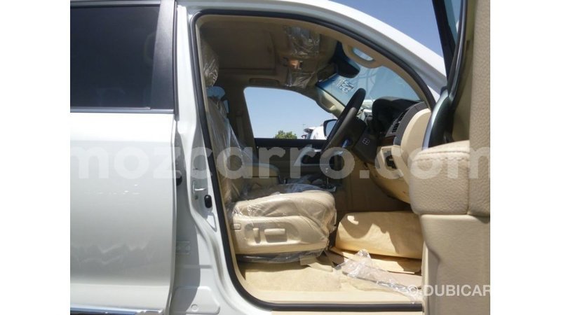 Big with watermark toyota land cruiser cabo delgado import dubai 7081