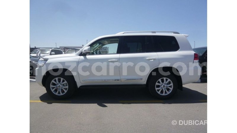 Big with watermark toyota land cruiser cabo delgado import dubai 7081