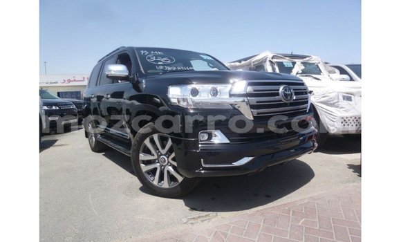 Nunua Imported Toyota Land Cruiser Nyeusi Gari ndani ya Import - Dubai nchini Cabo Delgado Nunua Imported Toyota Land Cruiser Nyeusi Gari ndani ya Import - Dubai nchini Cabo Delgado