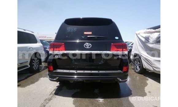 Nunua Imported Toyota Land Cruiser Nyeusi Gari ndani ya Import - Dubai nchini Cabo Delgado Nunua Imported Toyota Land Cruiser Nyeusi Gari ndani ya Import - Dubai nchini Cabo Delgado