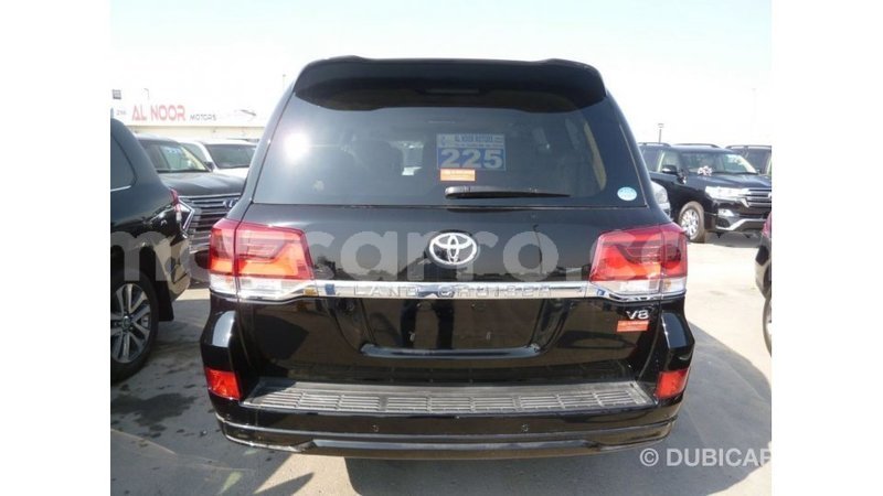 Big with watermark toyota land cruiser cabo delgado import dubai 7084