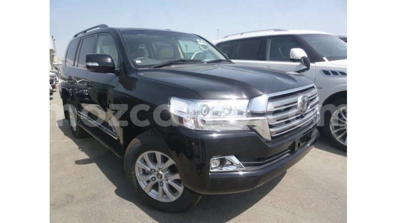 Big with watermark toyota land cruiser cabo delgado import dubai 7085