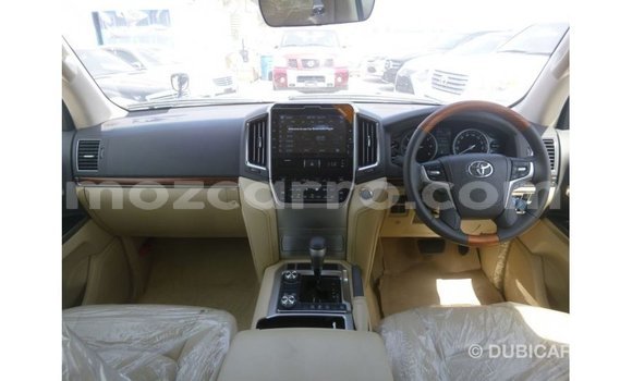 Comprar Importar Toyota Land Cruiser Preto Carro em Import - Dubai em Cabo Delgado Comprar Importar Toyota Land Cruiser Preto Carro em Import - Dubai em Cabo Delgado