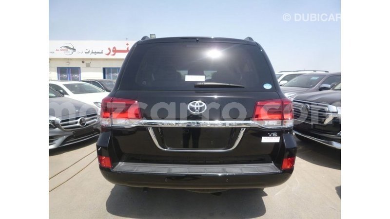 Big with watermark toyota land cruiser cabo delgado import dubai 7085