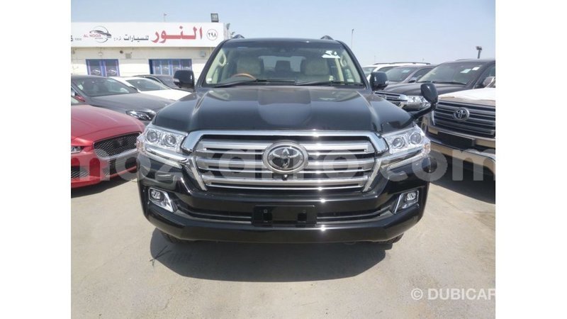 Big with watermark toyota land cruiser cabo delgado import dubai 7085