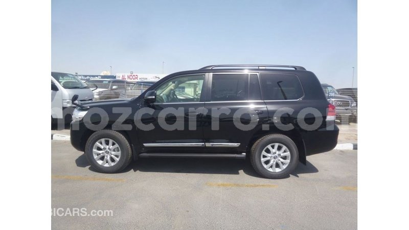 Big with watermark toyota land cruiser cabo delgado import dubai 7085