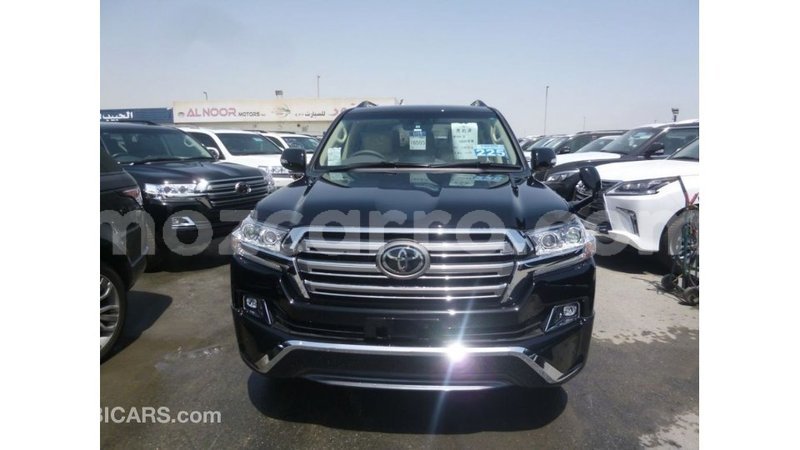 Big with watermark toyota land cruiser cabo delgado import dubai 7086