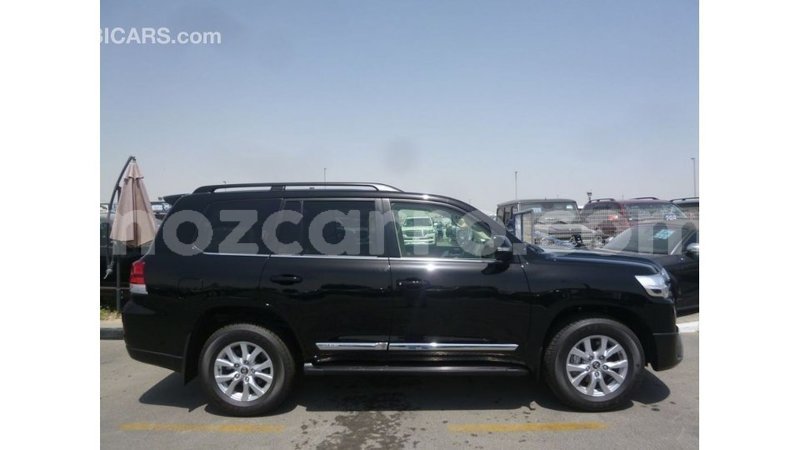 Big with watermark toyota land cruiser cabo delgado import dubai 7086